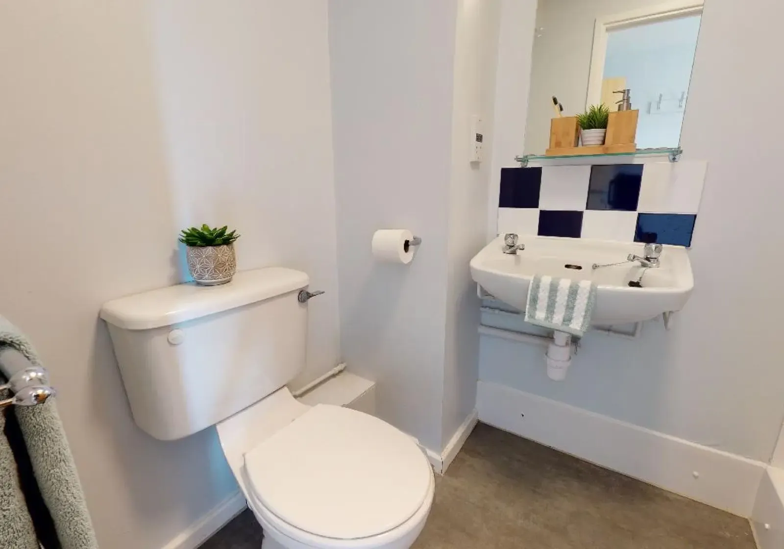 Bronze En Suite Plus