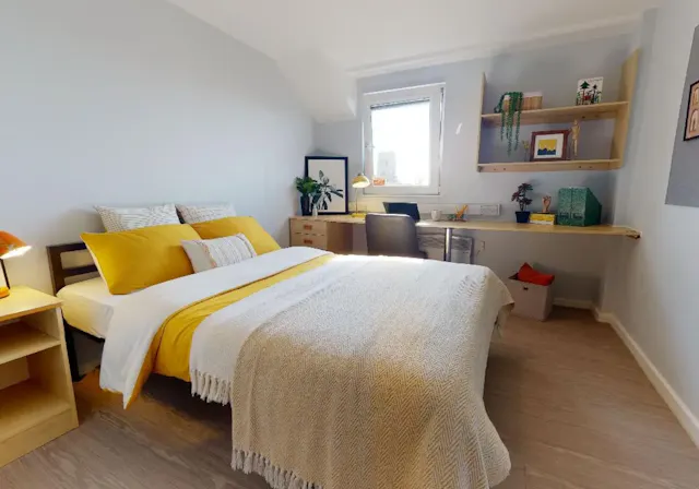 Gold En Suite Plus room image 1