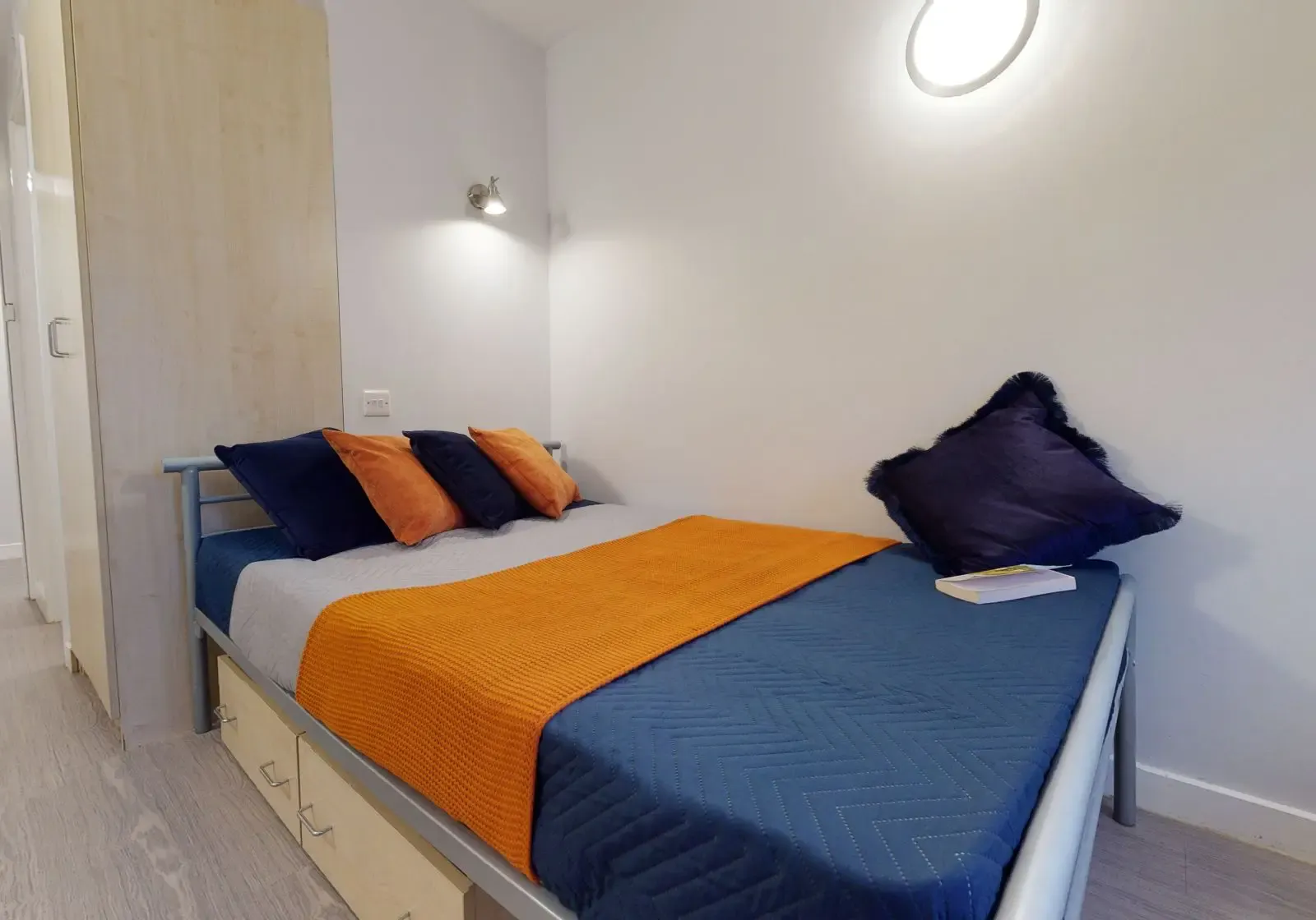 iQ Hayes Wharf-Lincoln-ROOM-1