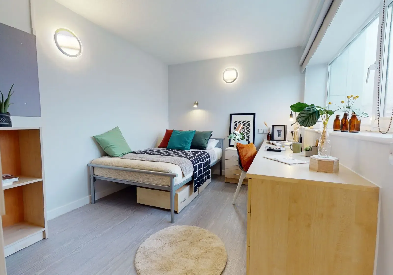 Silver En Suite Plus