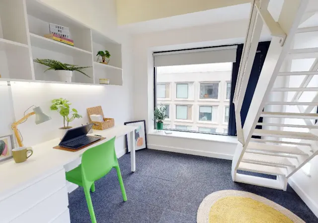 Diamond Studio room image 2