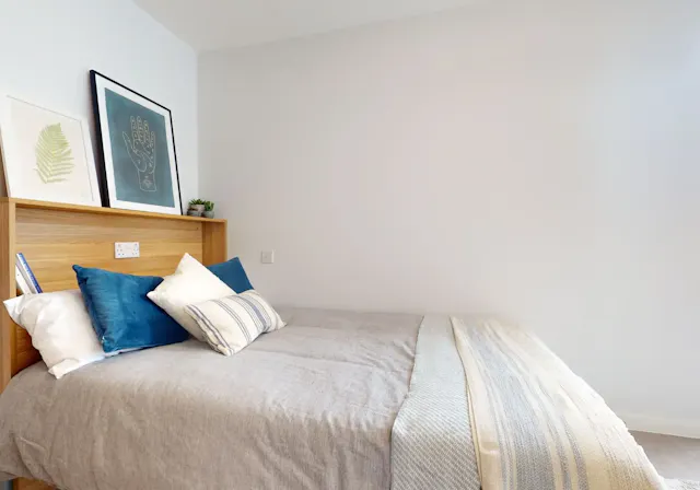 Gold Studio room image 1