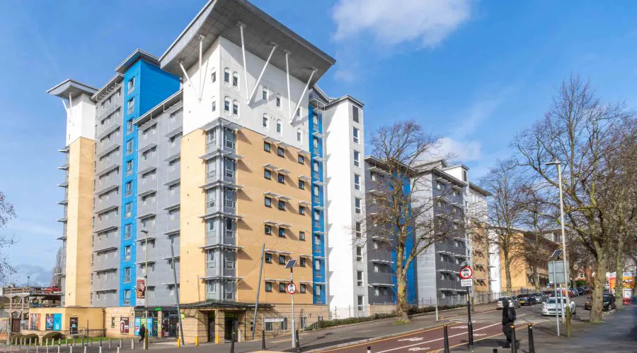 iQ Opal Court, Leicester-Leicester-BUILDING-1