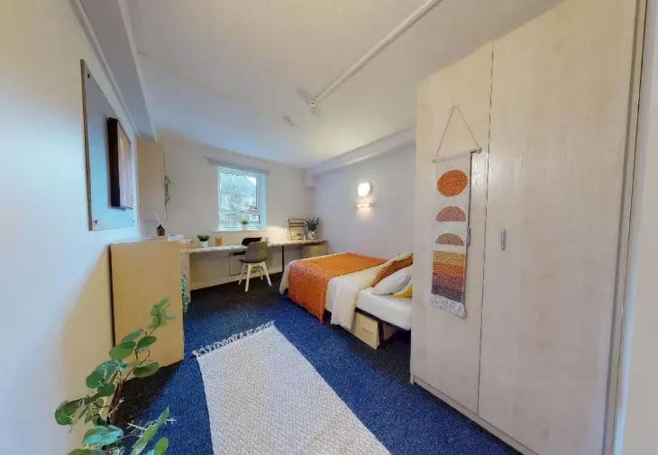 Bronze En Suite Plus