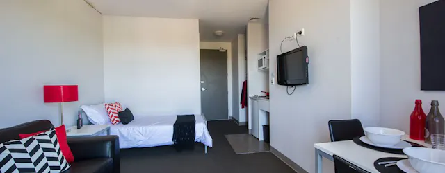 Single Studio - Level 5-8 room image 1