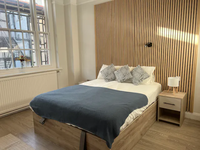 Grand room image 1