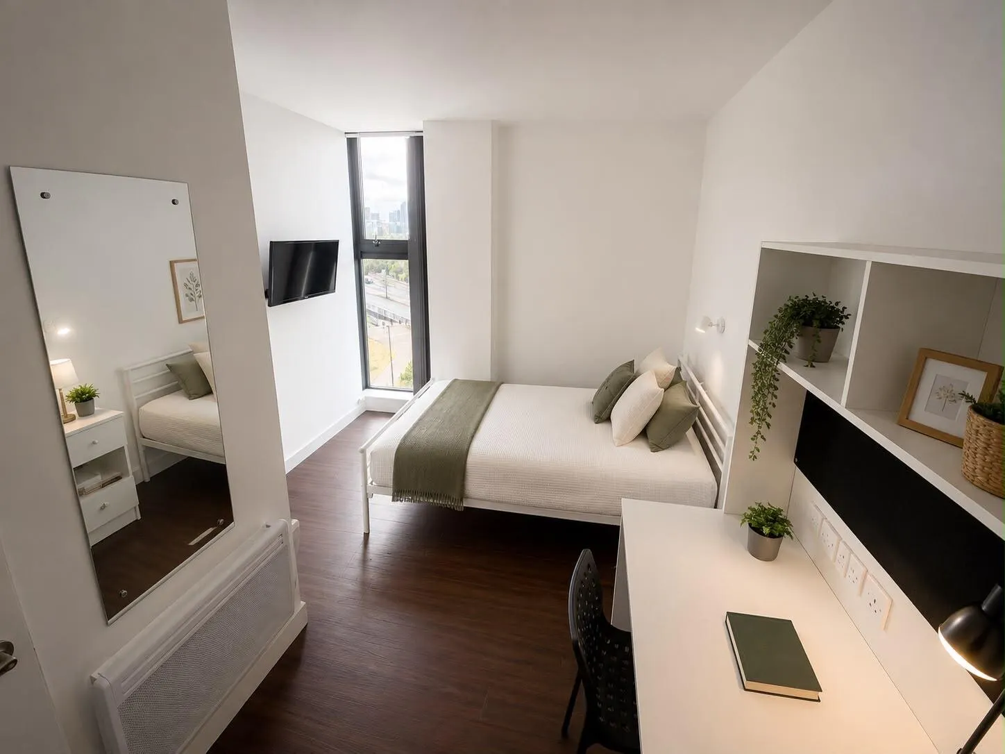 Premium Ensuite, Top Floor,