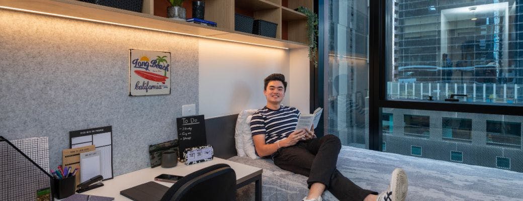 unilodge-at-melbourne-melbourne-6 Bedroom Apartment (Ensuite)