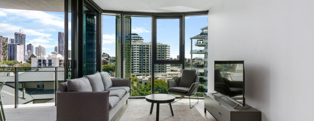 unilodge-realm-kangaroo-point-brisbane-1 Bedroom Apartment