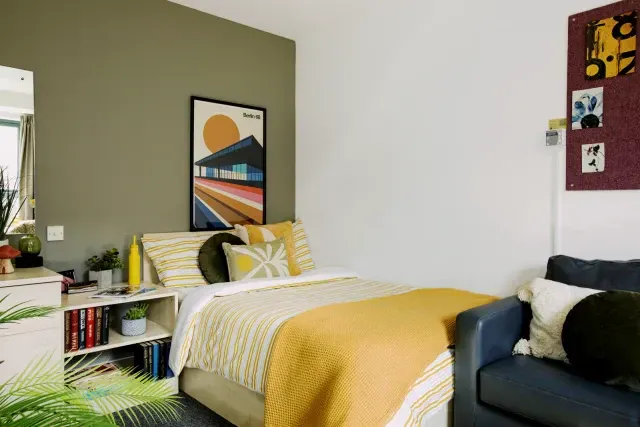Double Wheelchair Accessible Studio room image 1