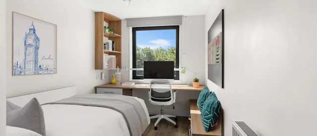 Silver Ensuite Shared (Mid Level) room image 2