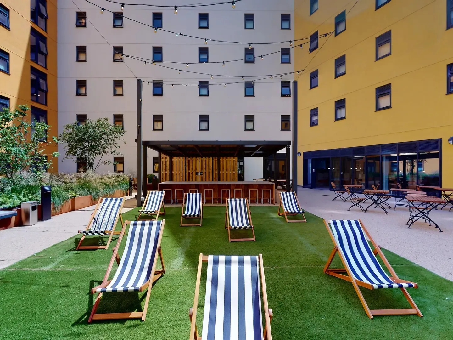 Seren, Swansea-Swansea-COMMON_AREA-1