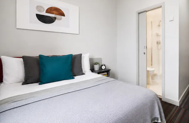 Classic Ensuite room image 1