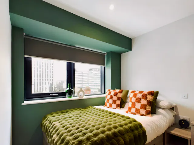 Premium Ensuite room image 1
