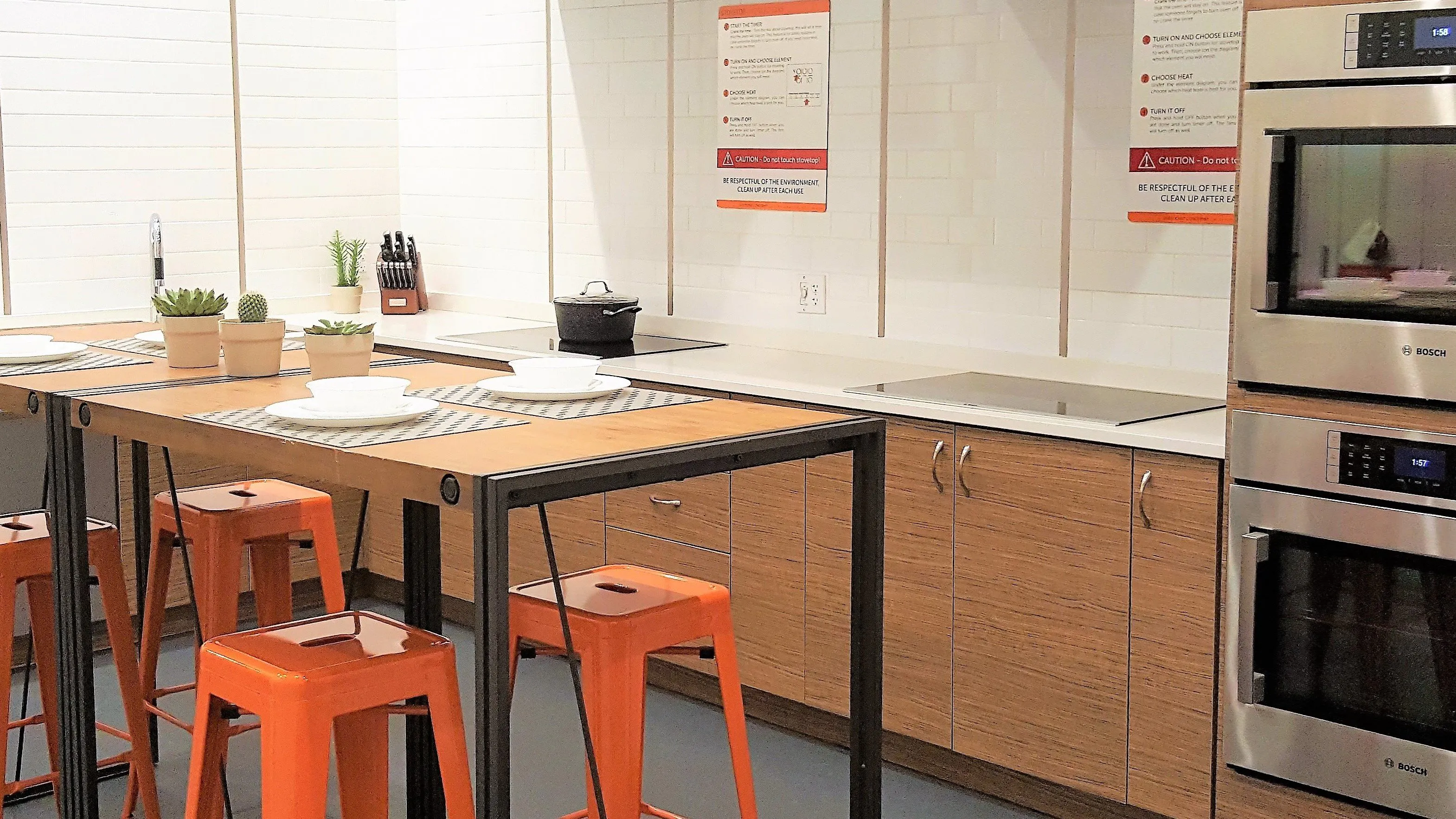 1 Bedroom, 1 Bathroom Apartment KITCHEN 3