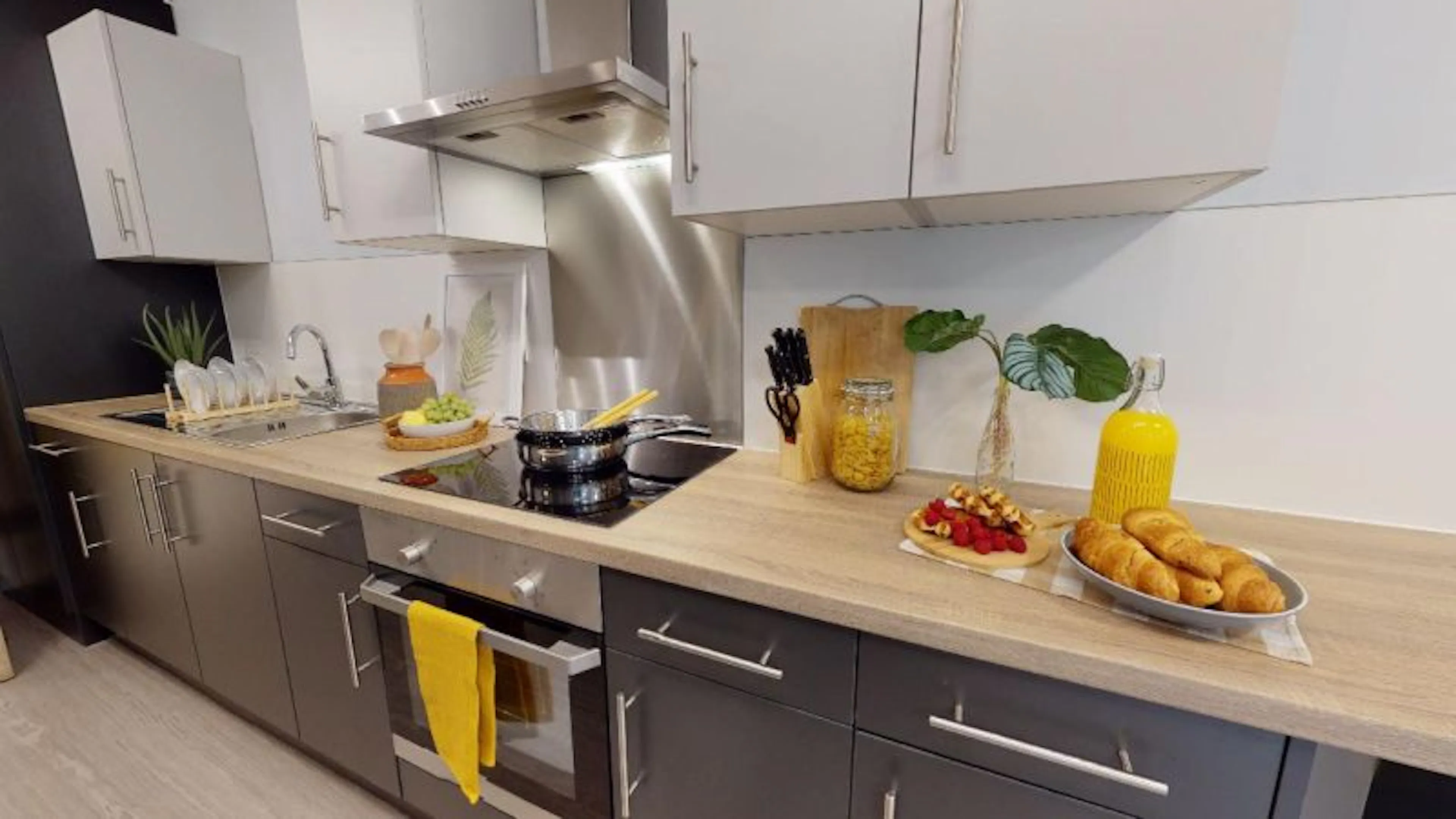Silver En Suite KITCHEN 4
