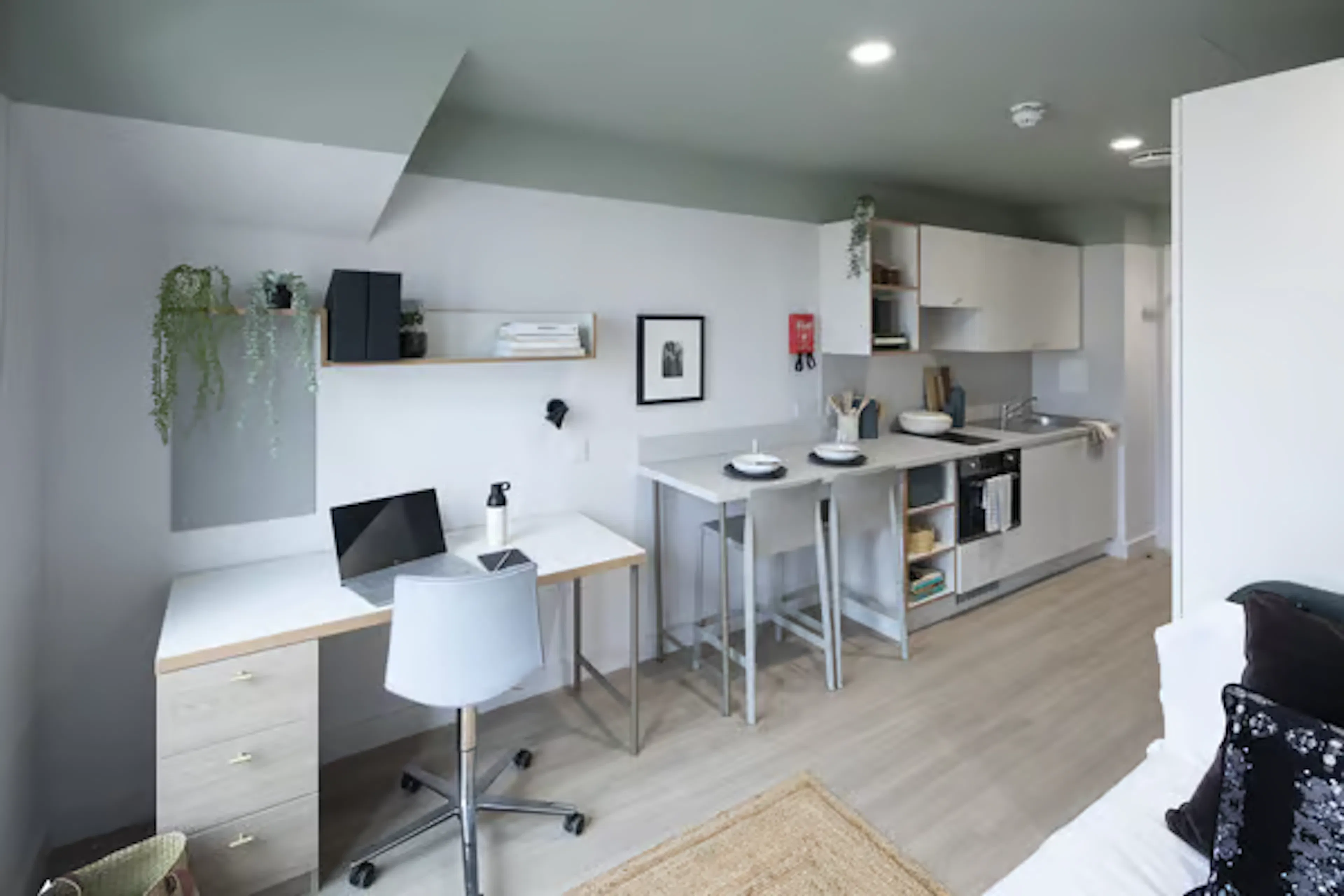 Bronze Studio KITCHEN 3