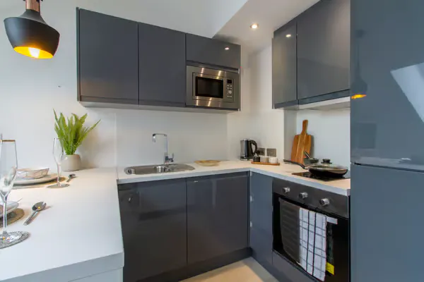 Executive Studio Plus