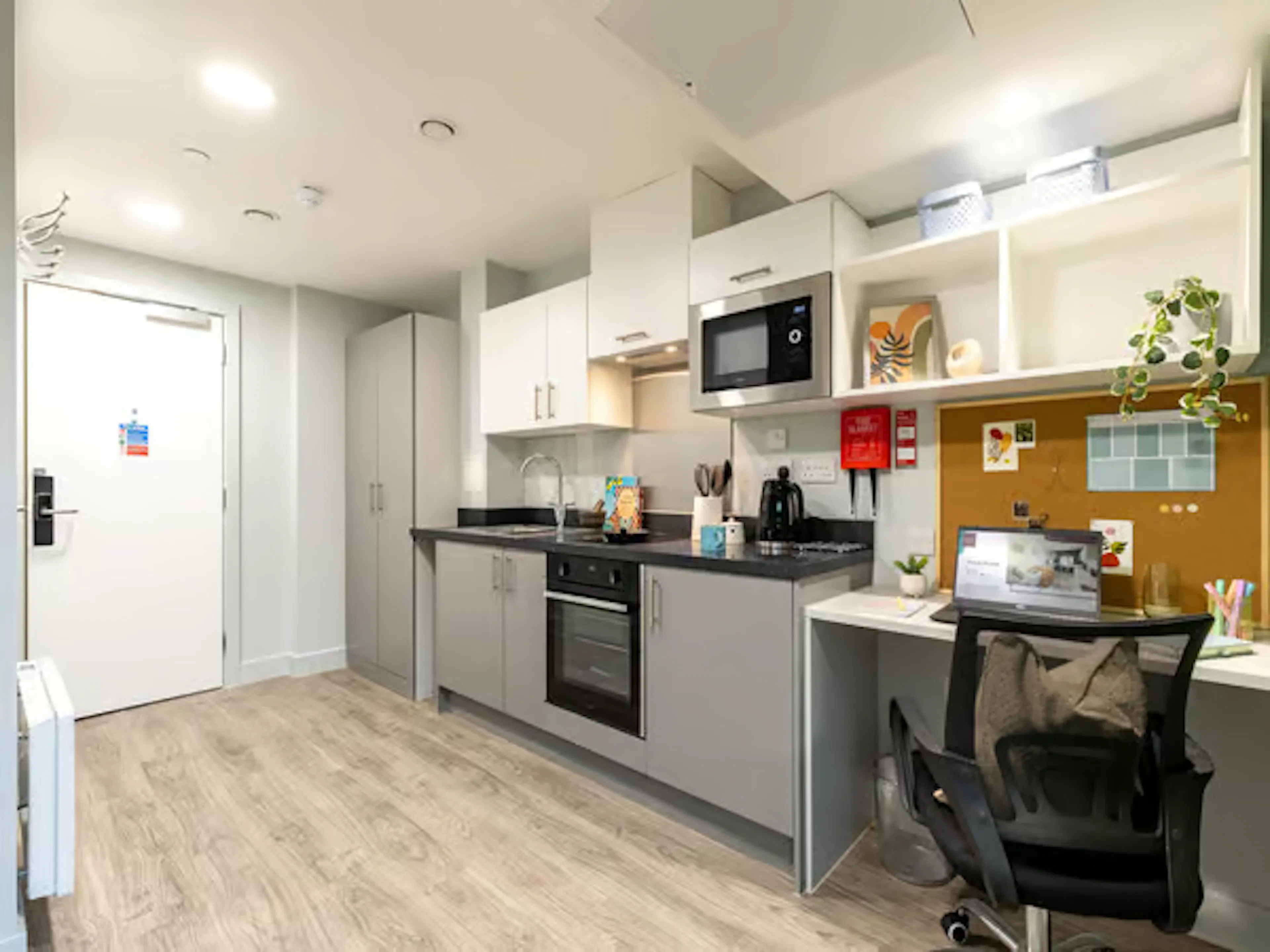 Silver Studio KITCHEN 4