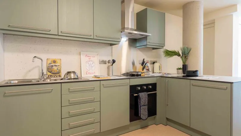 Bronze En Suite Plus KITCHEN 2