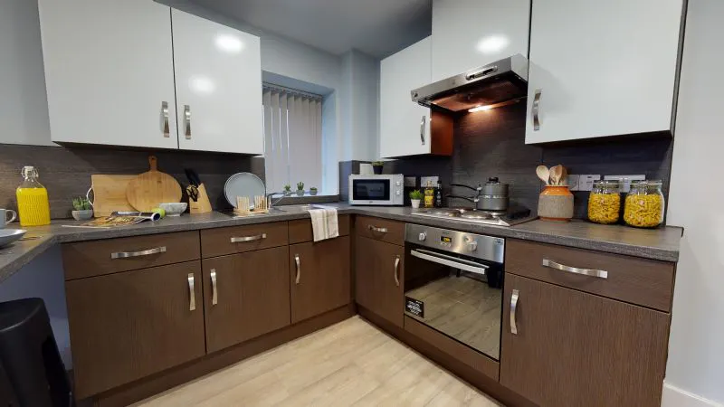 Bronze En Suite KITCHEN 3