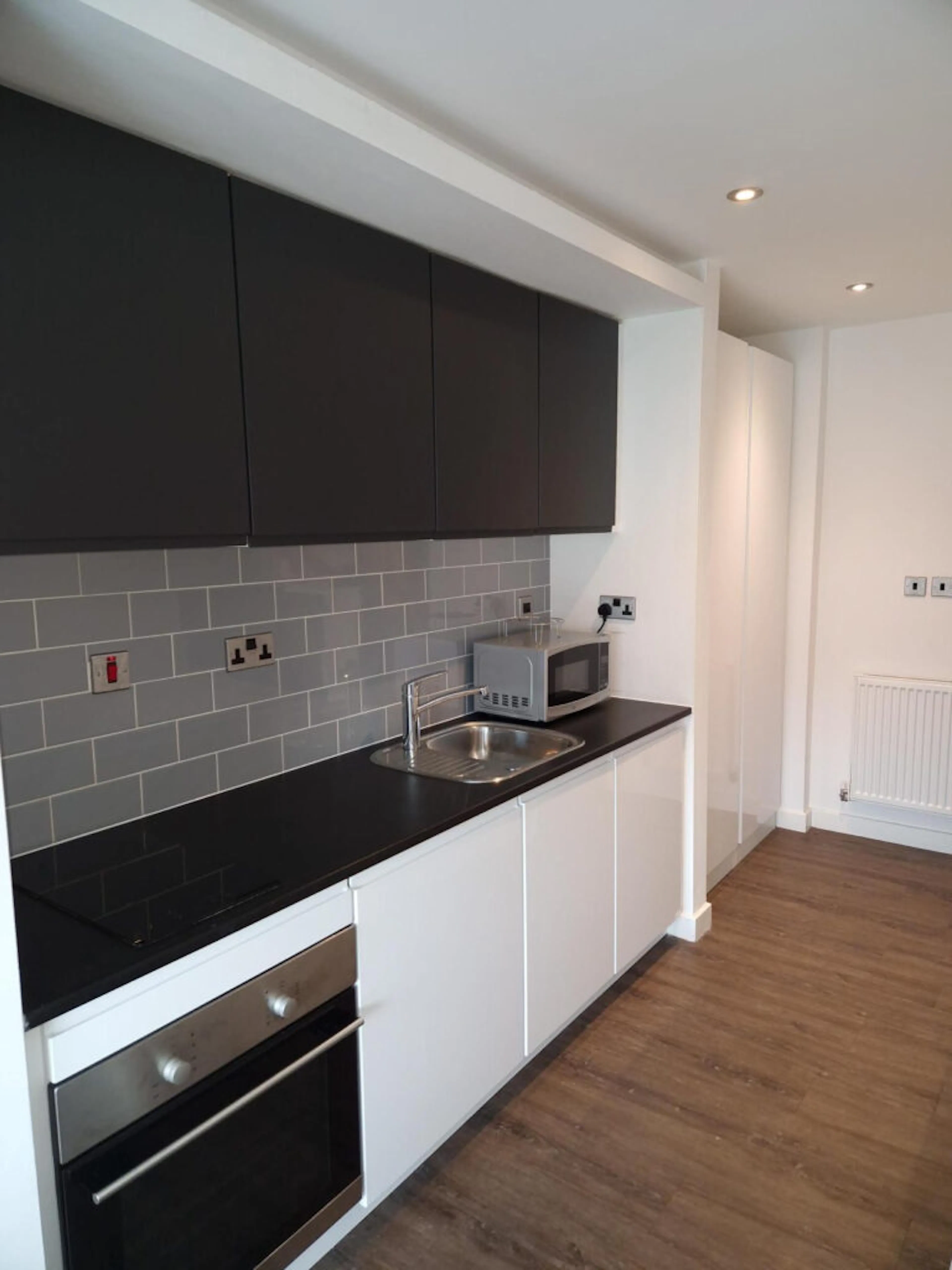 Deluxe Studio KITCHEN 4