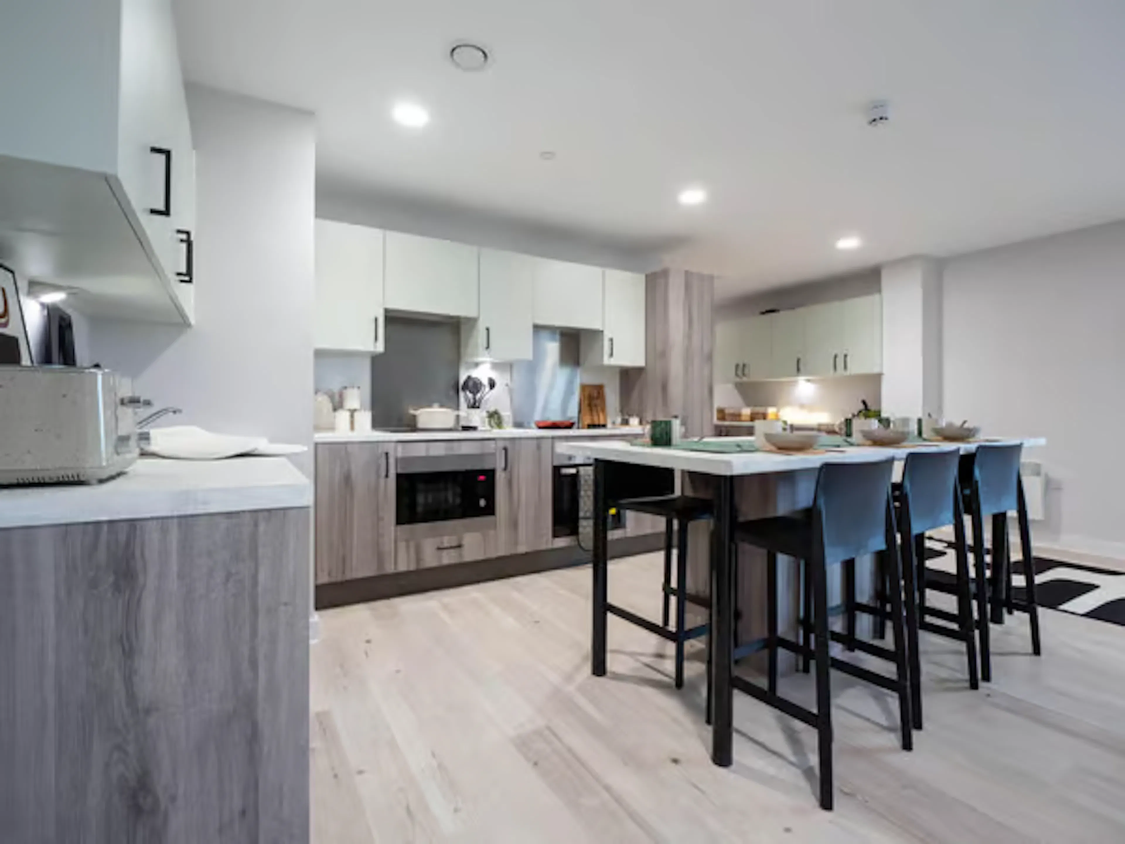 Standard Ensuite KITCHEN 4
