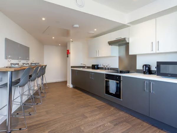 5 Bed Premium Ensuite