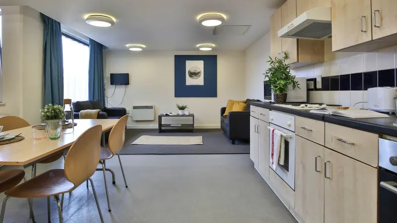 Bronze En Suite (Accessible)