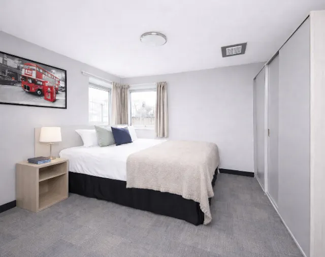 Superior King Studio room image 2