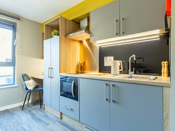 Bronze Studio KITCHEN 2