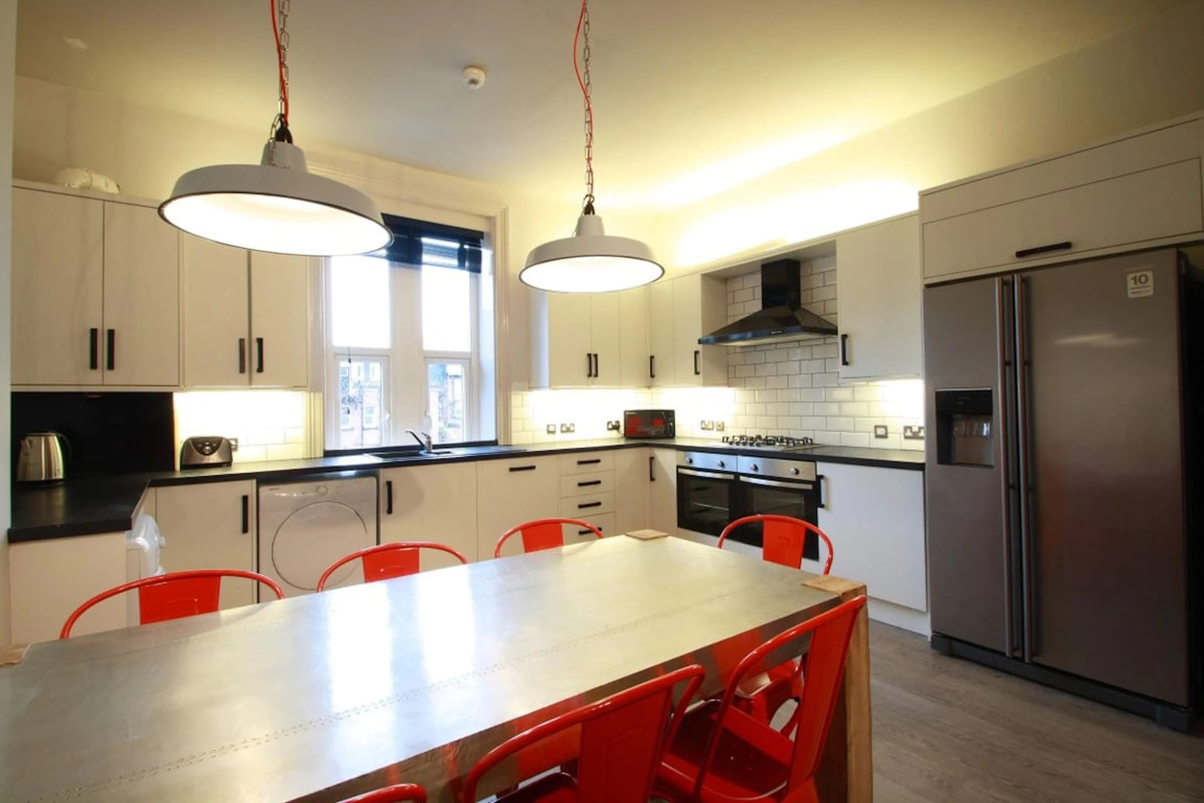 7 Bedroom apartment , Flat 2 KITCHEN 1