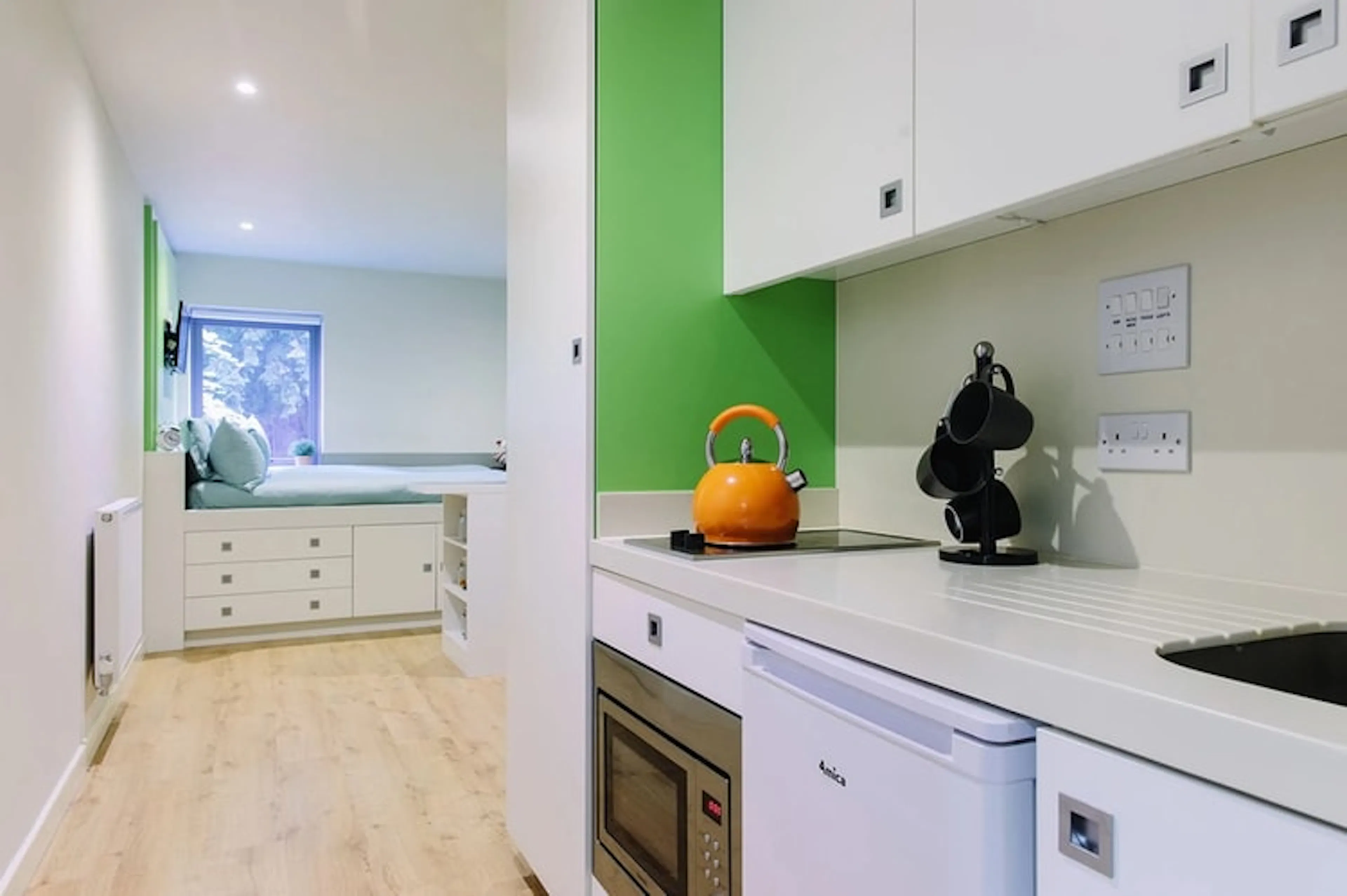 Studio Medium High Double KITCHEN 4