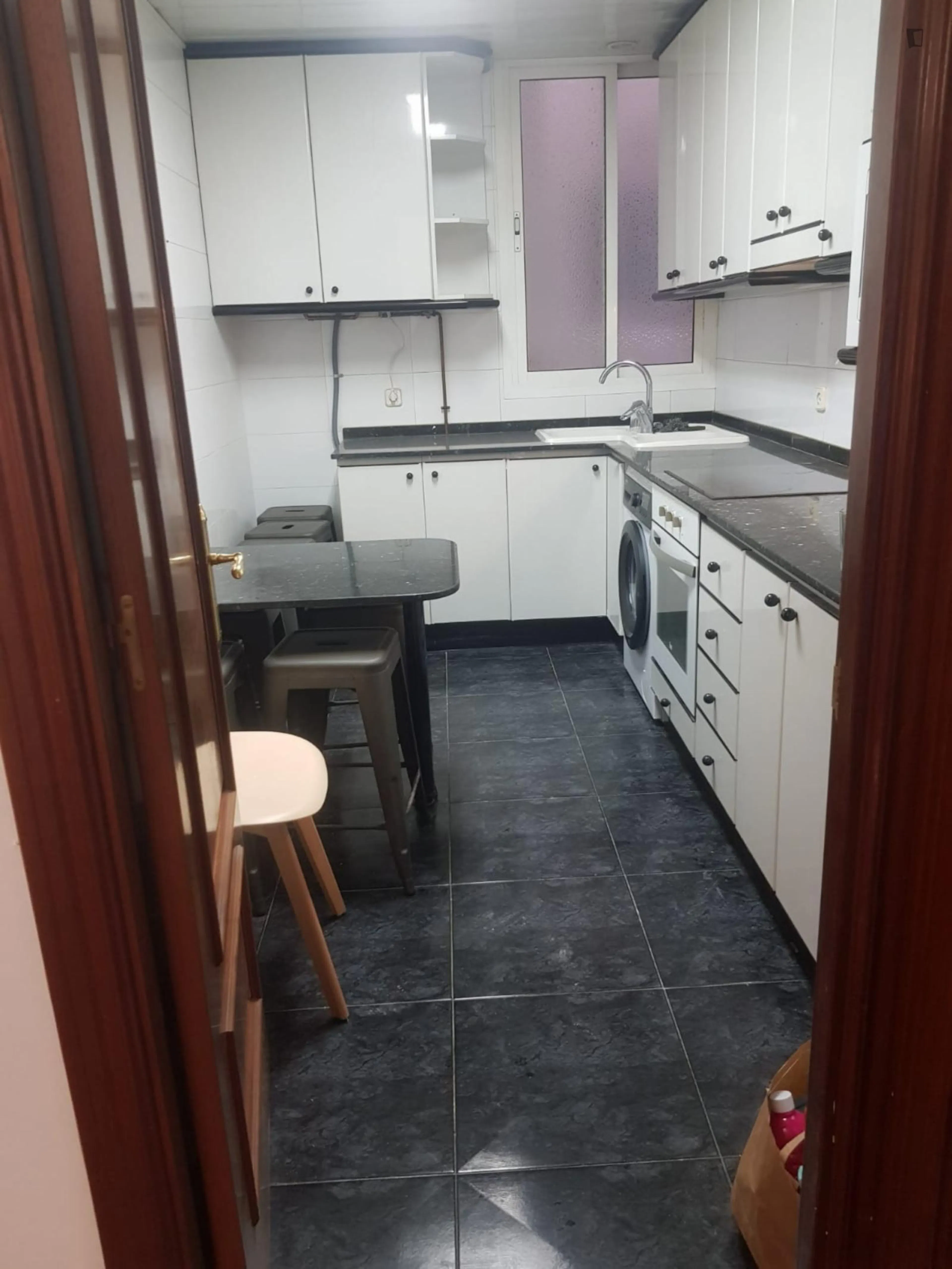6 Bedroom Apartment KITCHEN 3