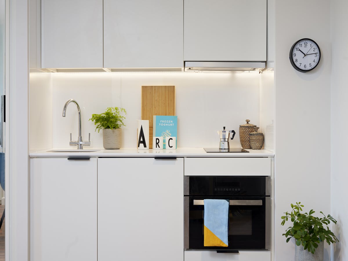 Bannister Lux Studio