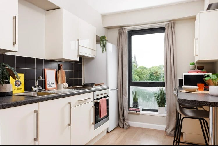 Premium Range 1 Studio