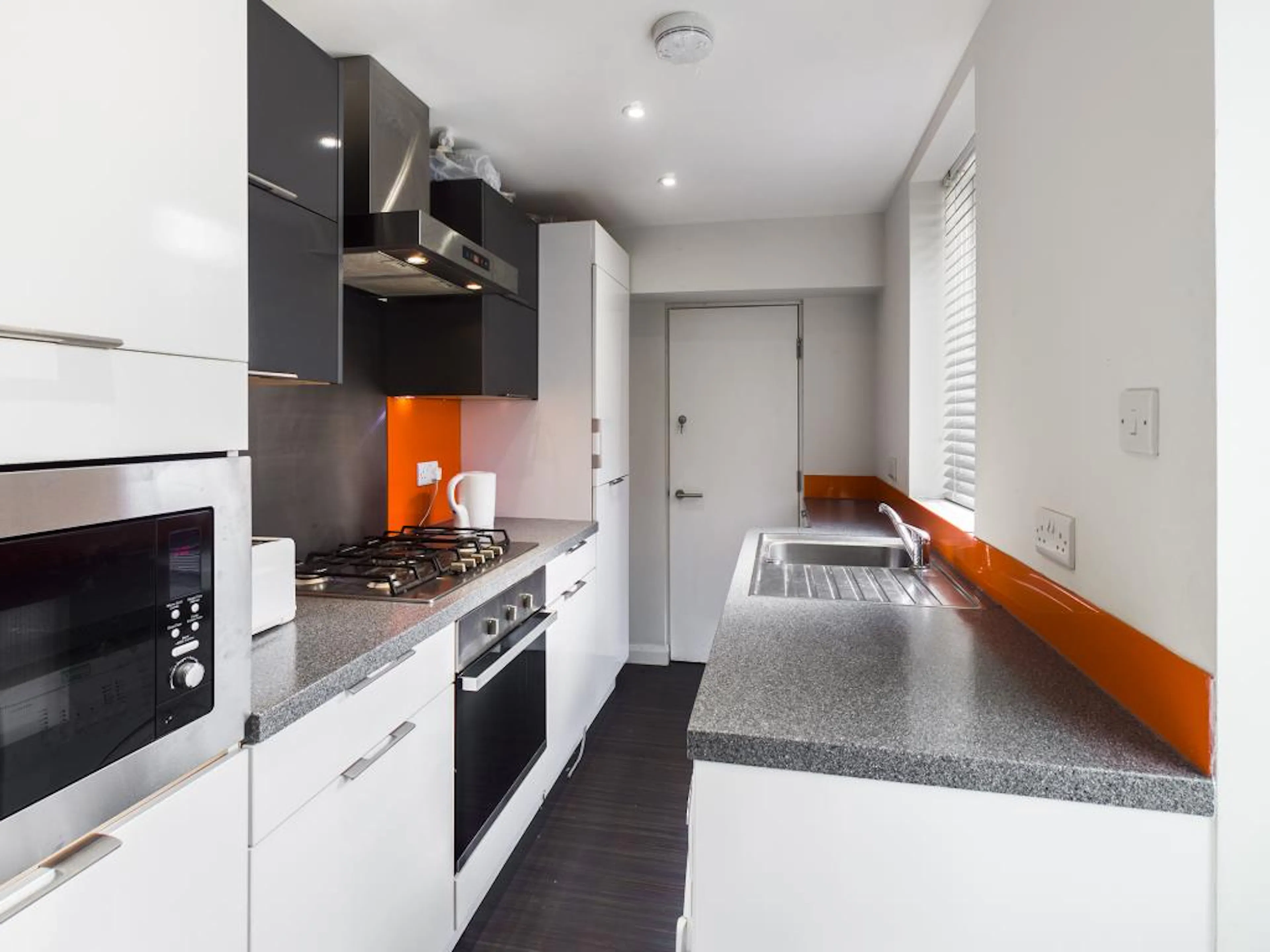 4 Bed Apartment KITCHEN 1