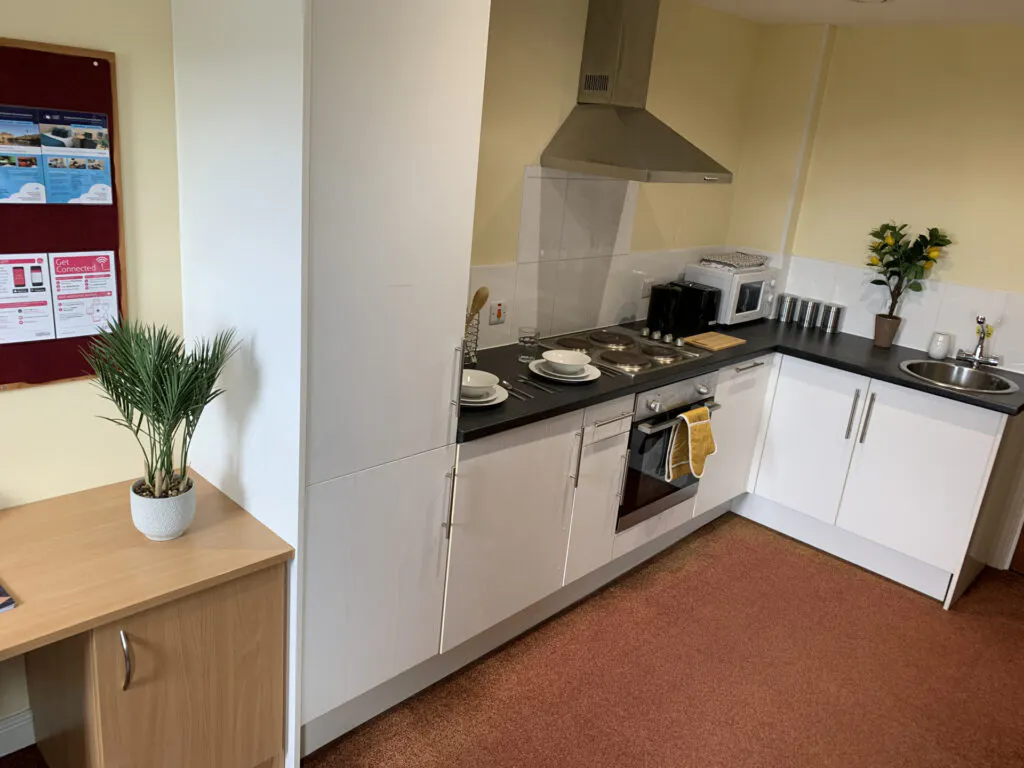 Deluxe Studio (UK Guarantor not required)