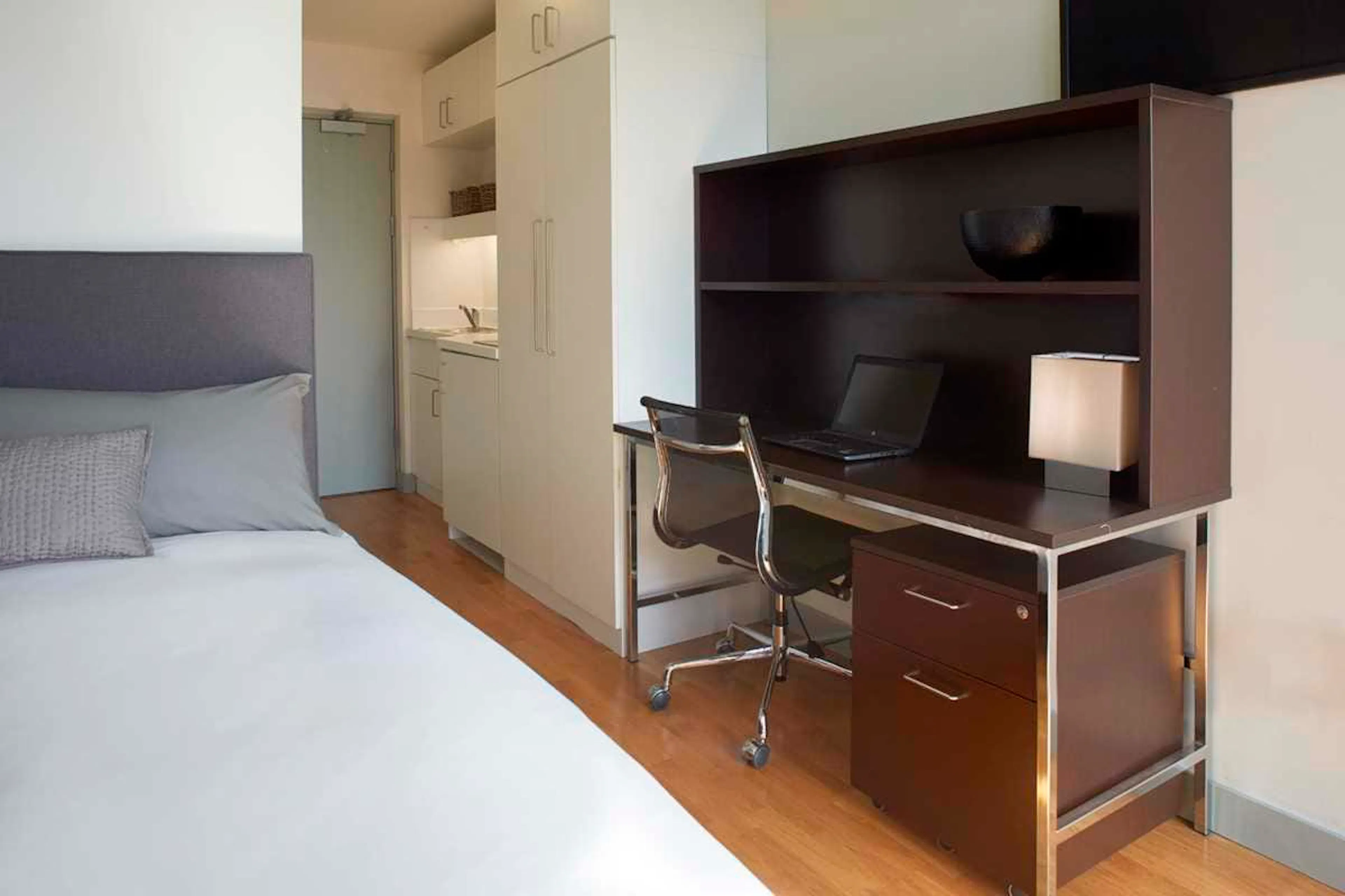 ROOM ROOM 3