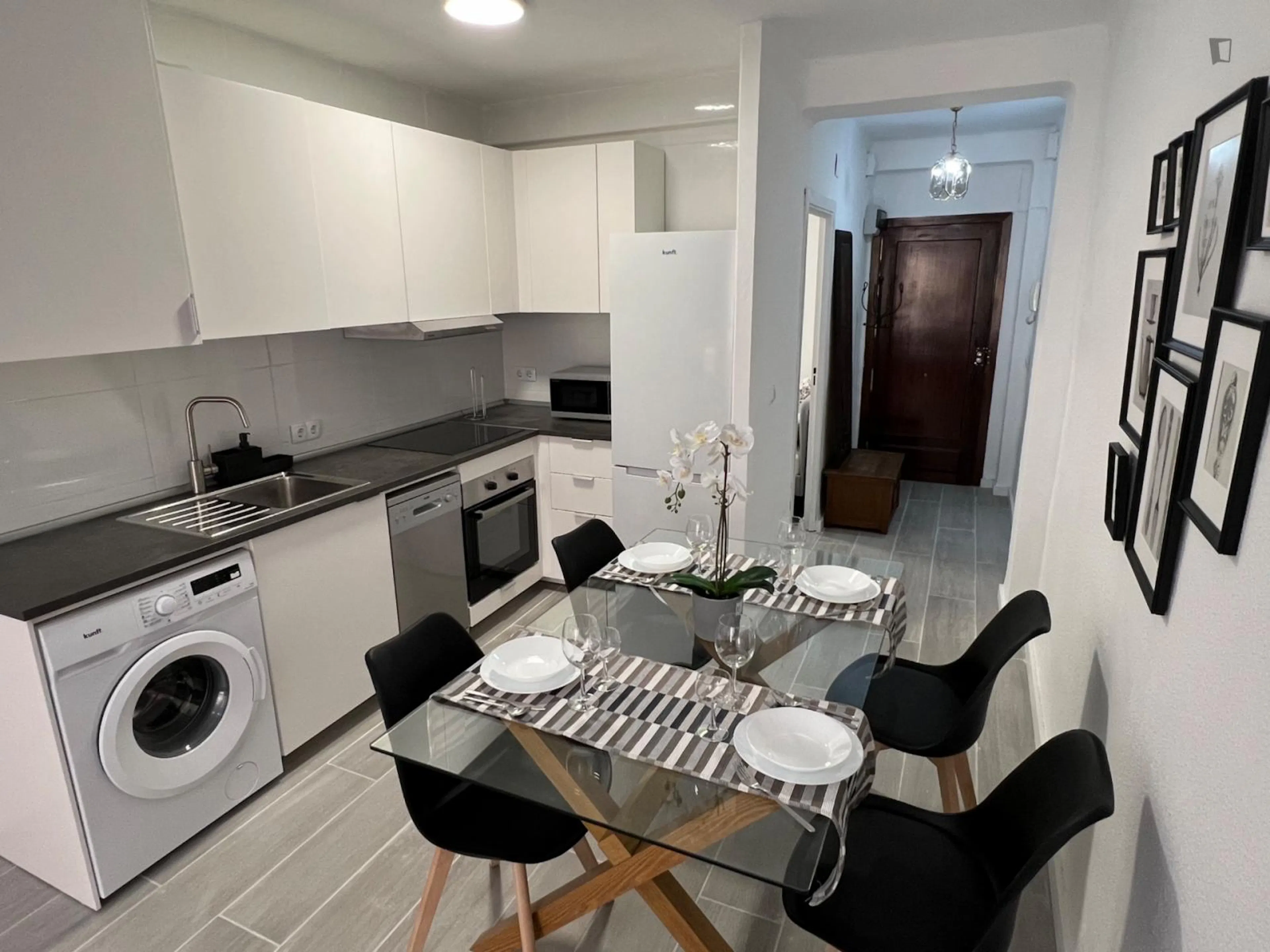 4 Bedroom Apartment KITCHEN 3