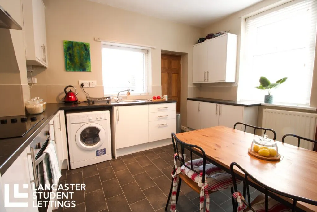 3 Bedroom Apartment KITCHEN 3
