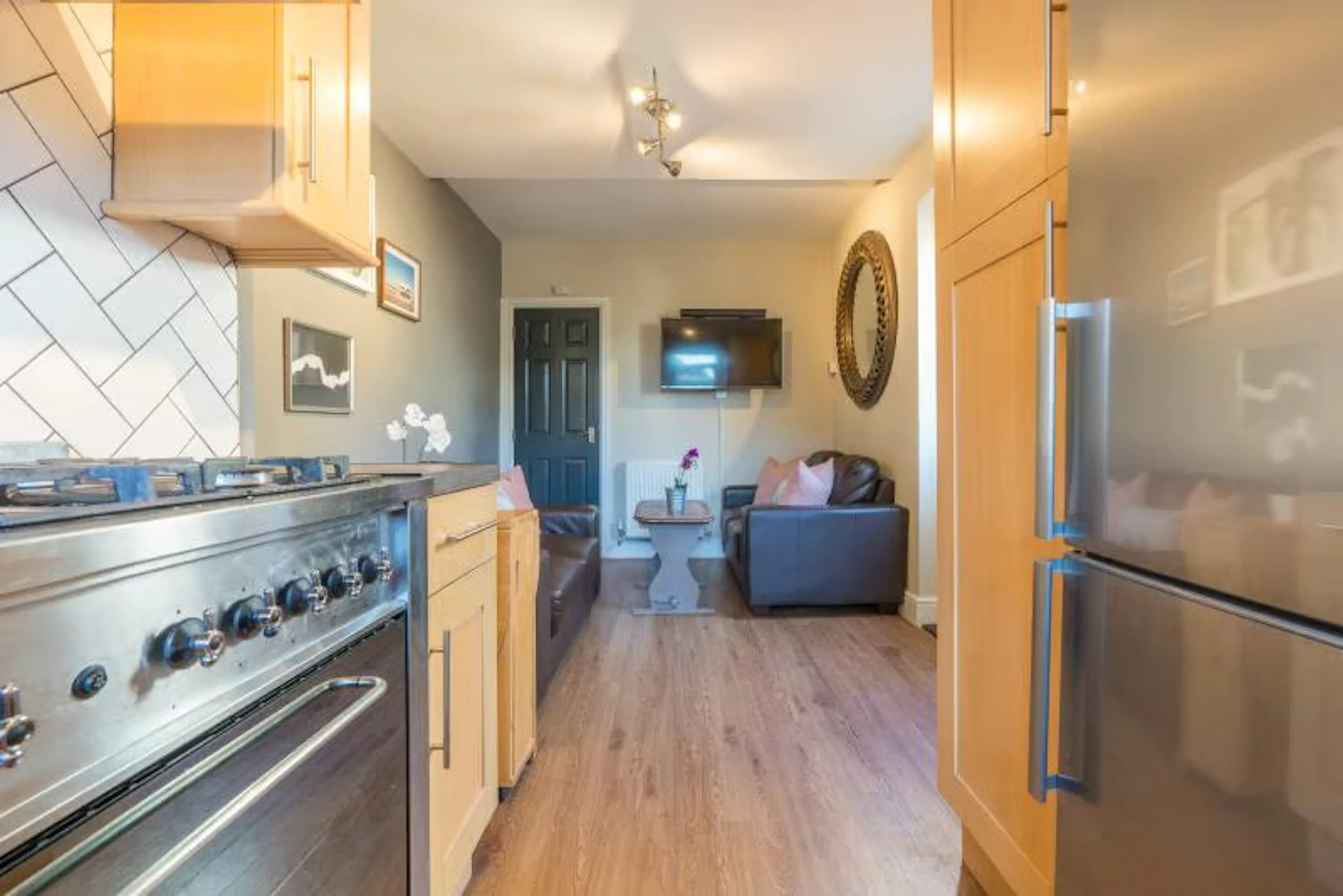 4 Bedroom Apartment KITCHEN 2
