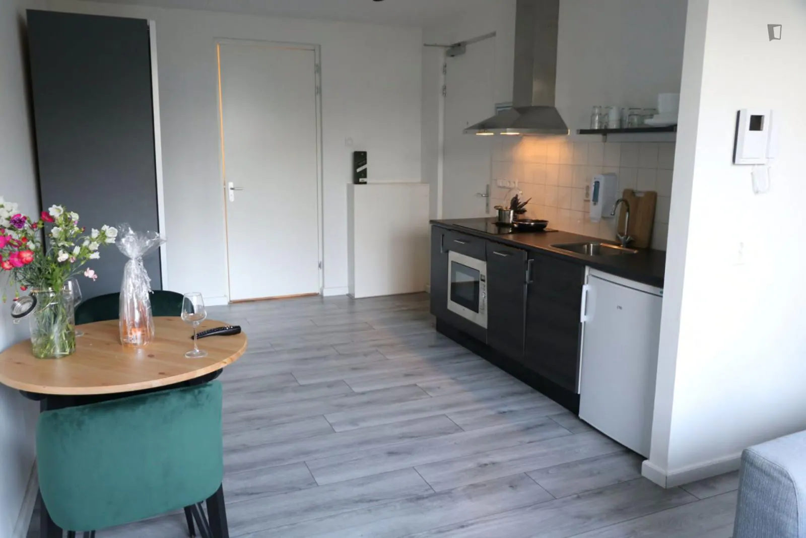 Studio KITCHEN 4