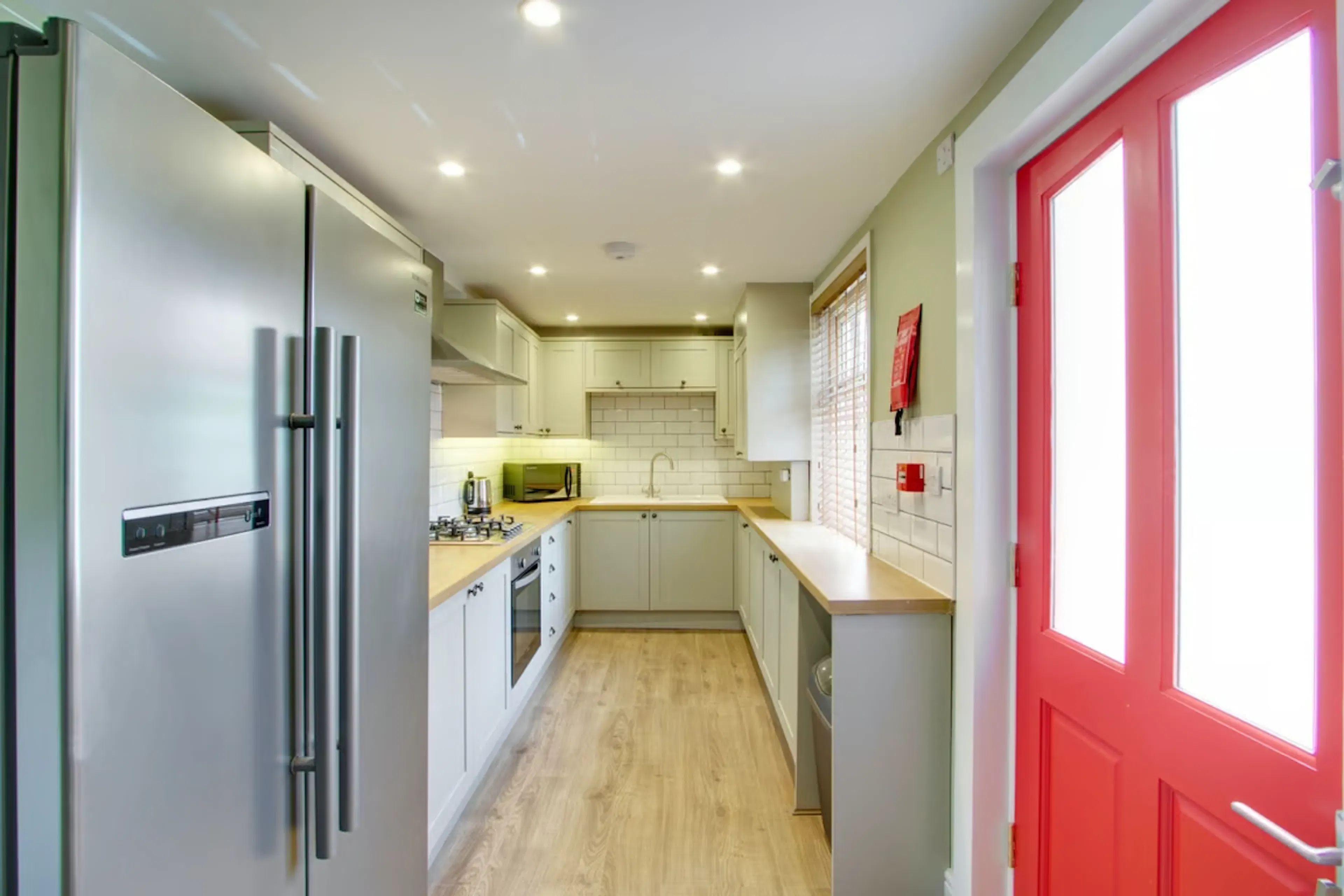 6 Bedroom Apartment KITCHEN 4