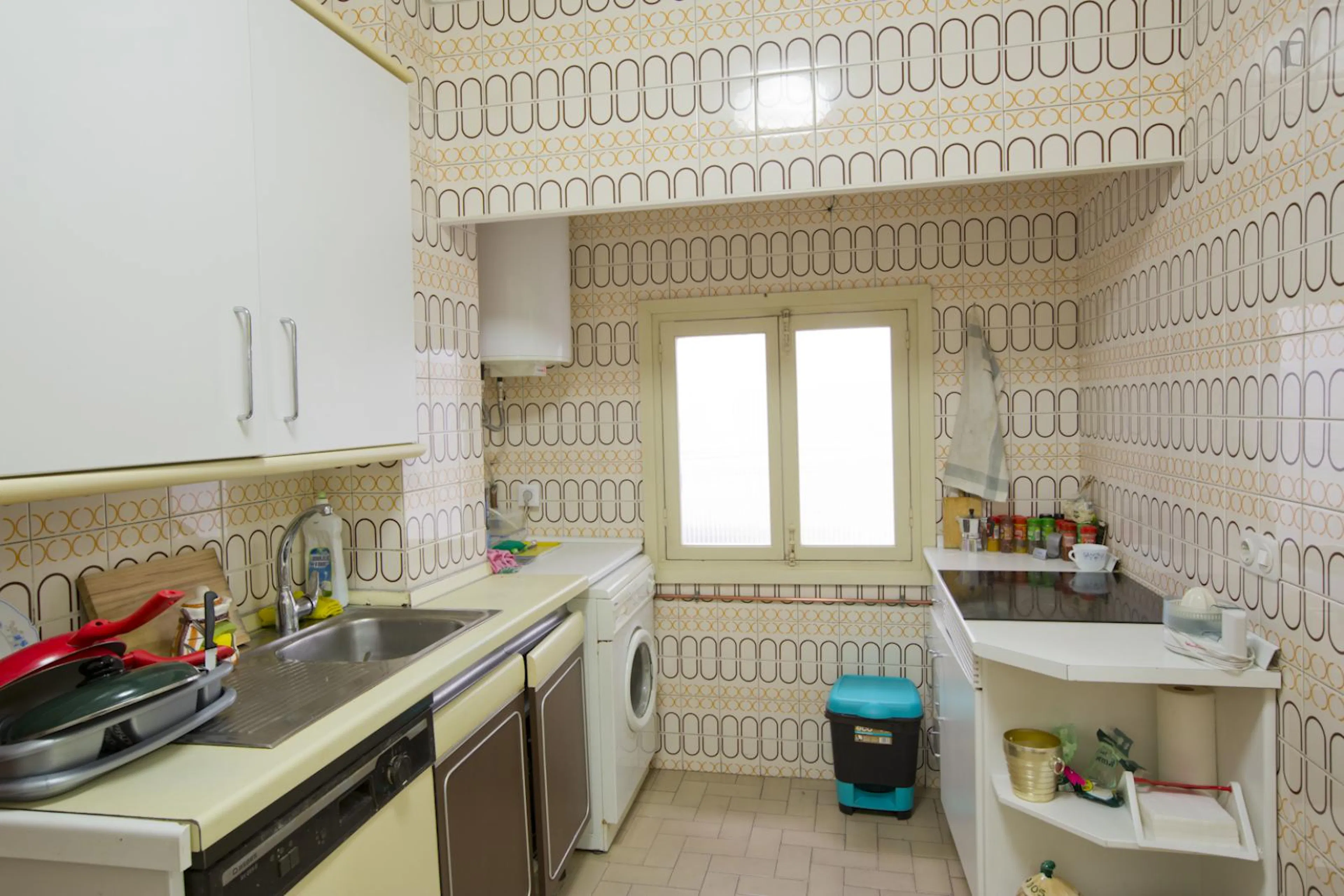 4 Bedroom Apartment KITCHEN 2
