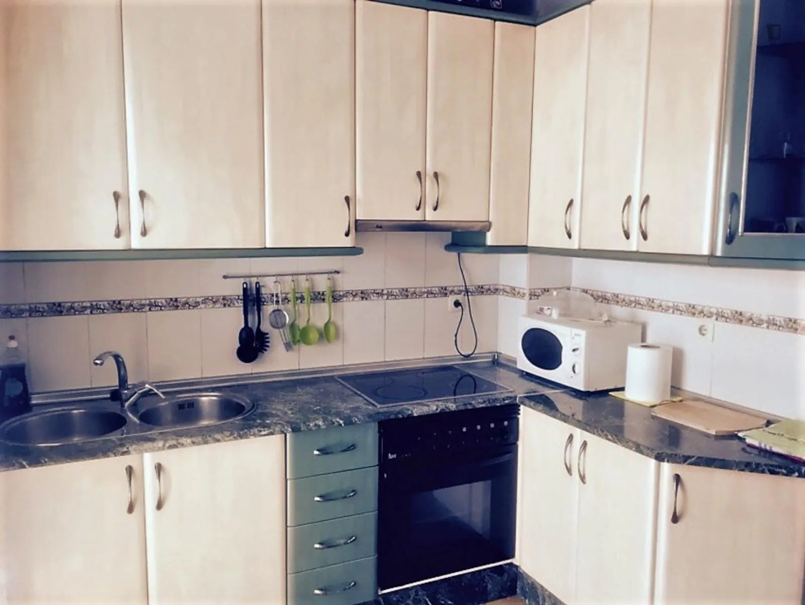 4 Bedroom Apartment KITCHEN 2