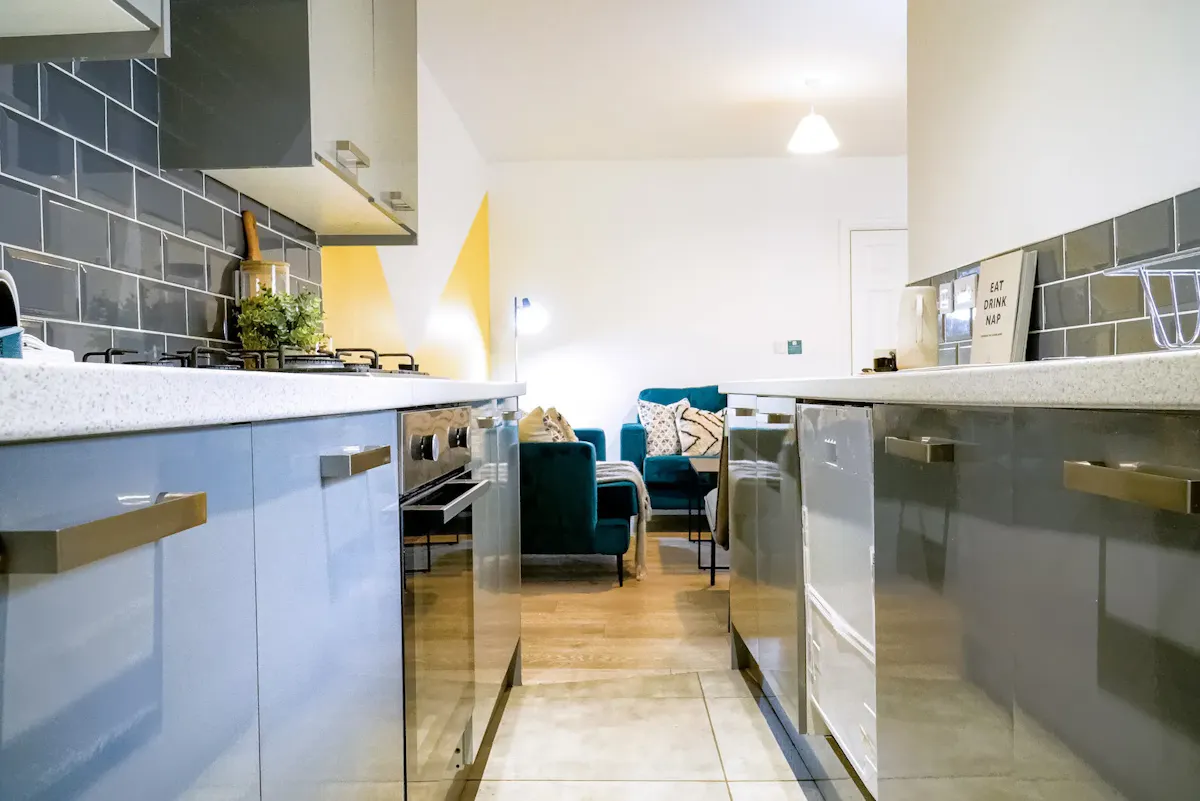 6 Bed Apartment KITCHEN