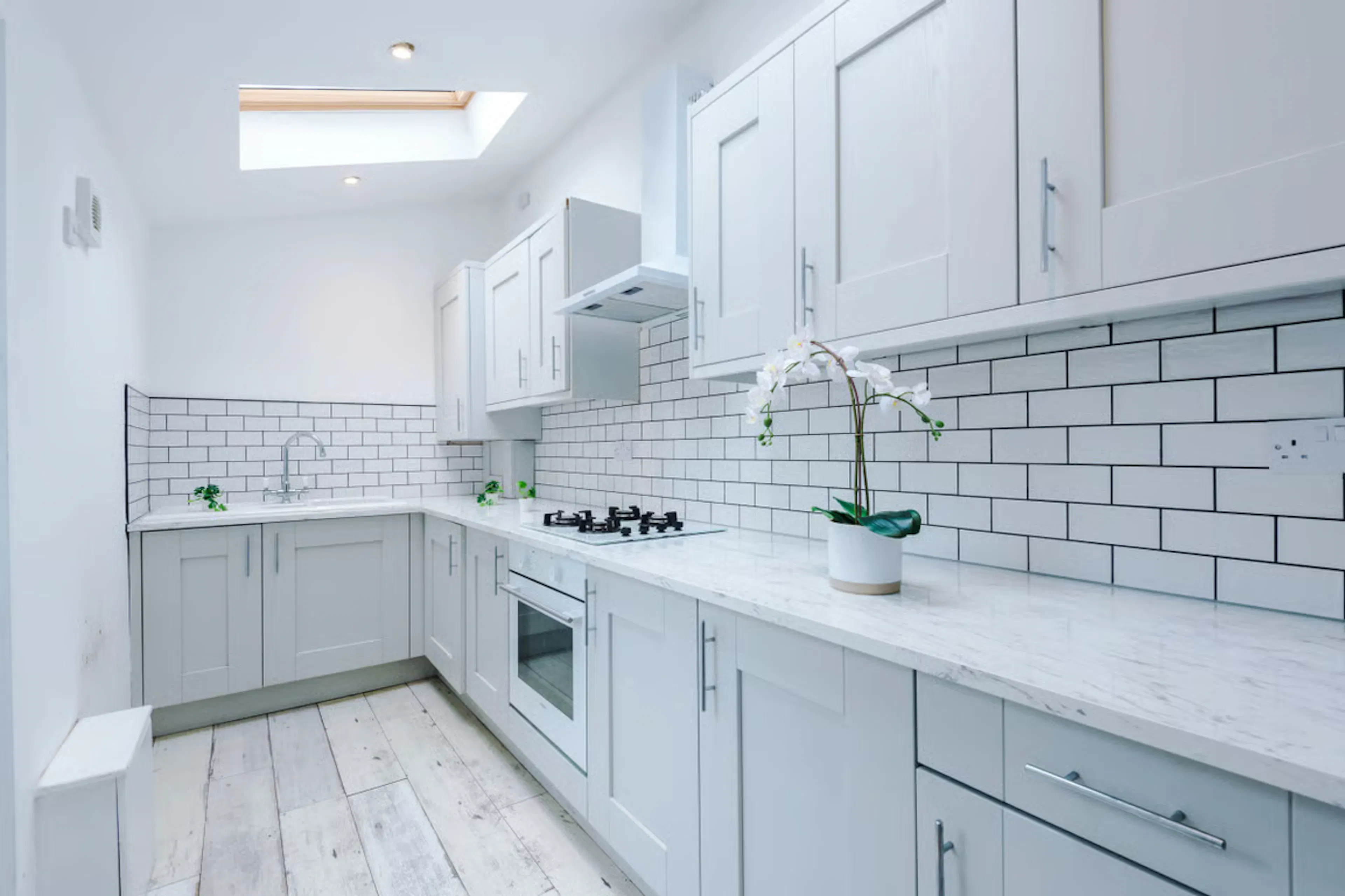 5 Bedroom Apartment KITCHEN 2