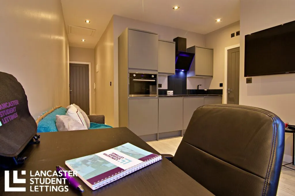 1 Bedroom Apartment KITCHEN 3