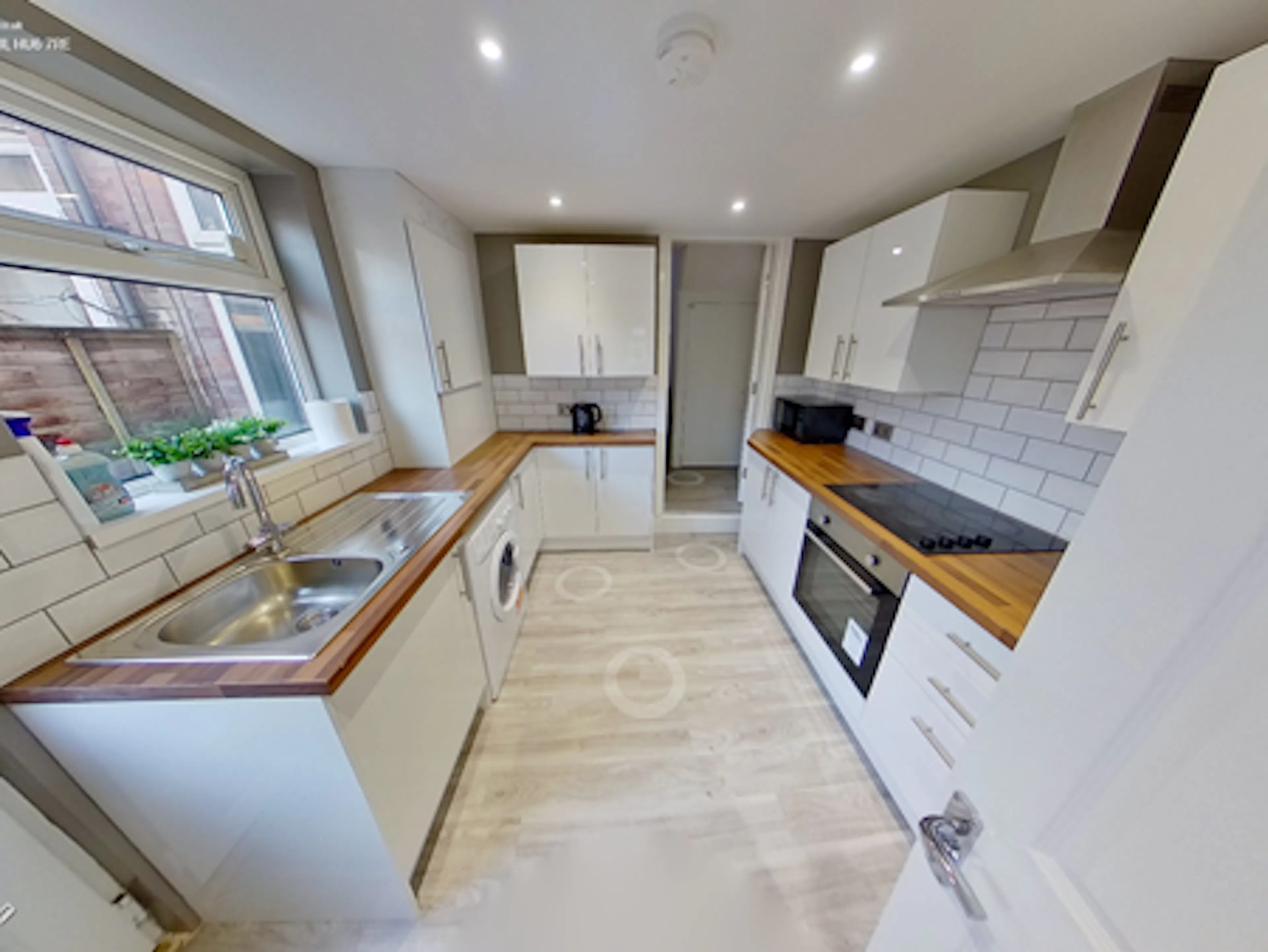 4 Bedroom Apartment KITCHEN 2